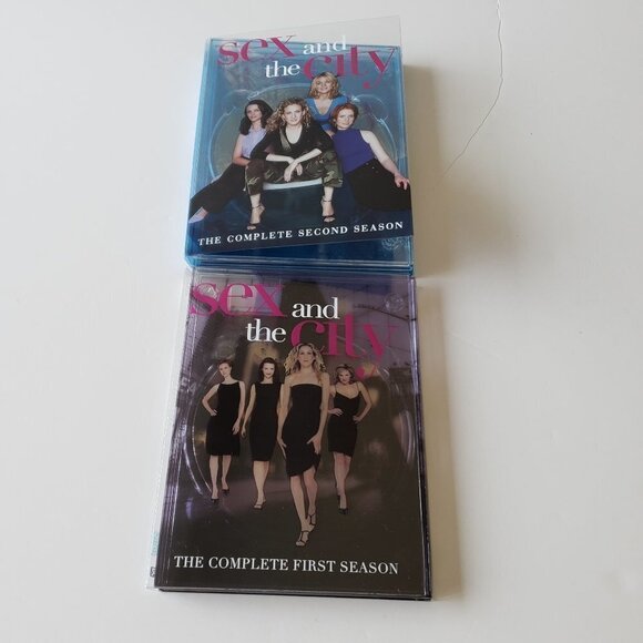 Sex and the City Season 1 and 2 DVD's - Picture 1 of 2